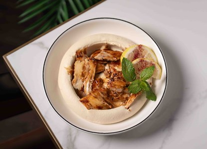 HUMMUS WITH CHICKEN SHAWARMA