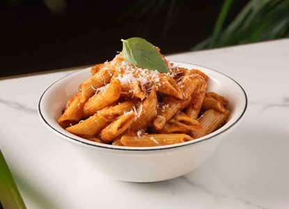PASTA WITH TOMATO SAUCE