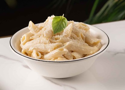 PASTA WITH WHITE SAUCE