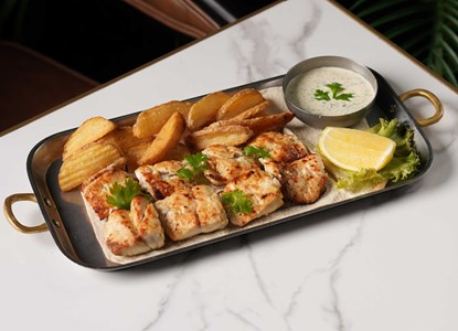 سمك مشوي على السيخ