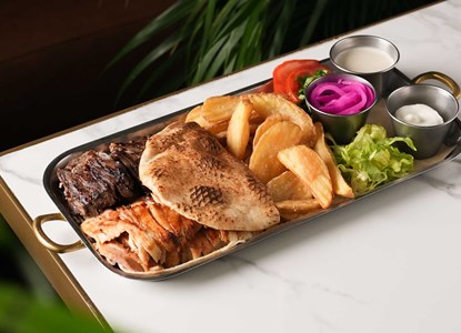 صحن شاورمة لحمة ودجاج