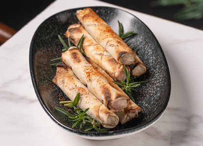 رقاقات بسطرمة وجبنة