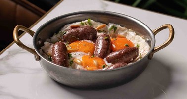 EGGS & MAKANEK