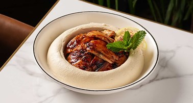 HUMMUS WITH CHICKEN SHAWARMA