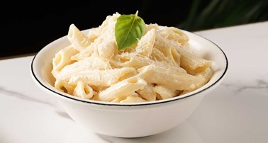 PASTA WITH WHITE SAUCE 
